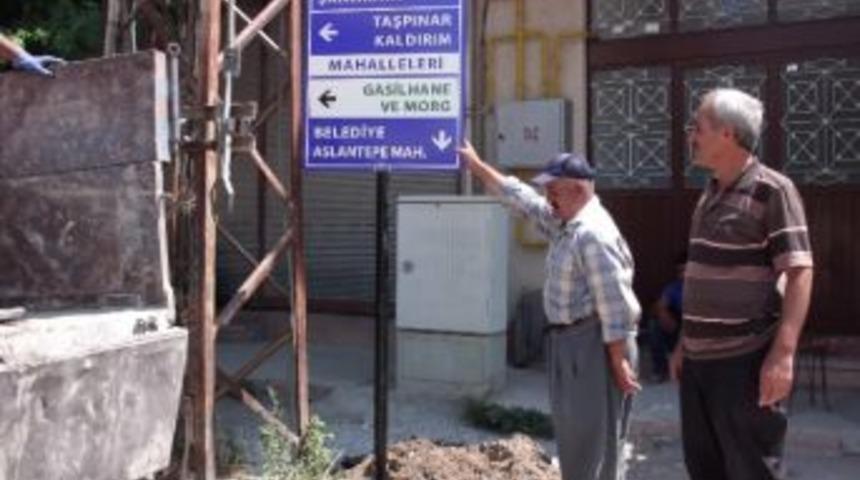 Orduzu'ya Y&ouml;n Tabelaları Asıldı