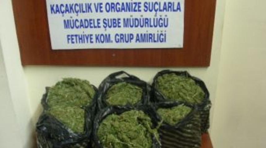 74 Yaşındaki Dede 6 Kilo Esrarı İ&ccedil;ecekmiş