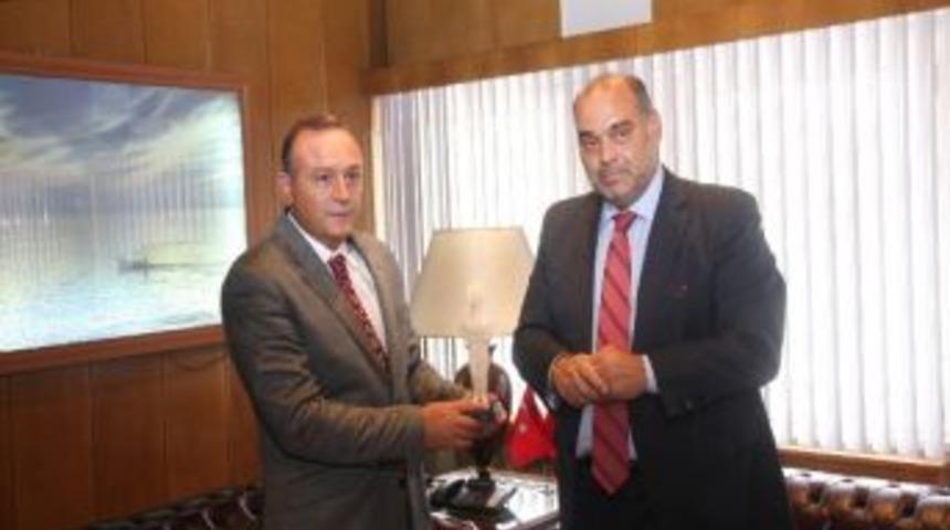 Yunanistan&rsquo;ın İstanbul Başkonsolosu Matthioudakis&rsquo;ten Vali Kızılcık&rsquo;a Ziyaret