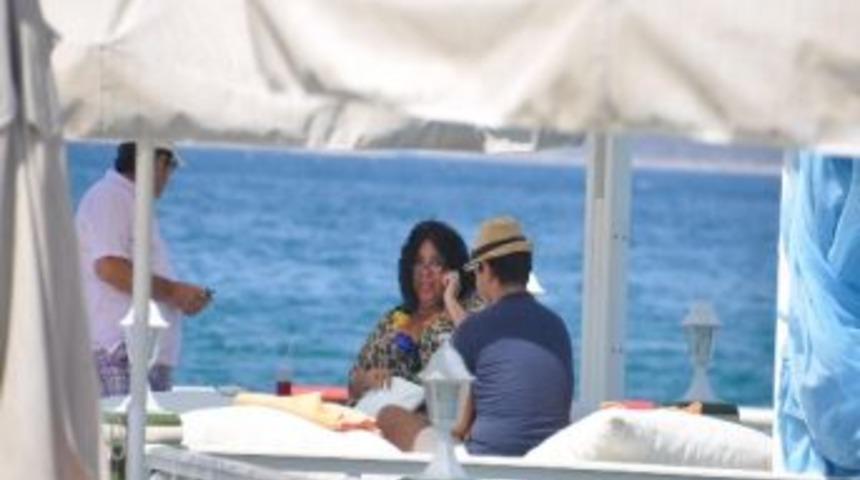 Nur Yerlitaş’tan Ajda Pekkan’a İltifat