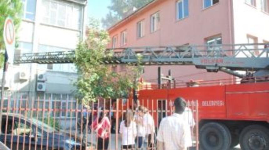 Adliyedeki Deliller Yangına Yol A&ccedil;tı