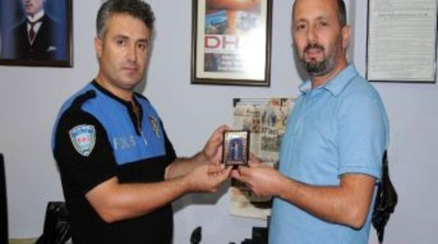 Polisten Doğum G&uuml;n&uuml; S&uuml;rprizi