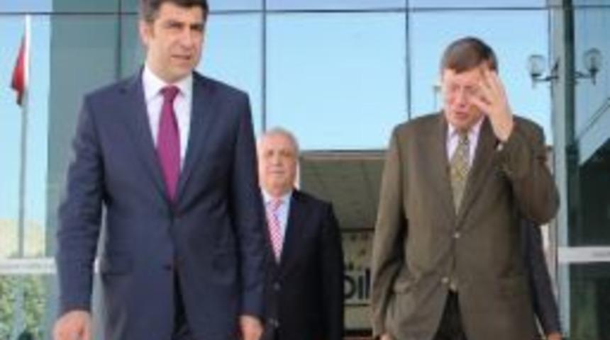 Macaristan&rsquo;ın Ankara B&uuml;y&uuml;kel&ccedil;isi Hovari&rsquo;den Vatso&rsquo;ya Ziyaret