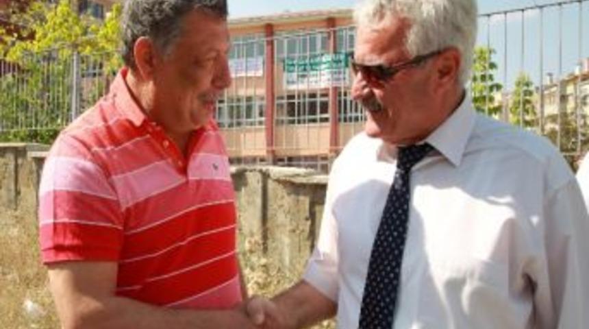 Başkan Tanık, Okullarla İlgili &Ccedil;alışmaları Denetledi