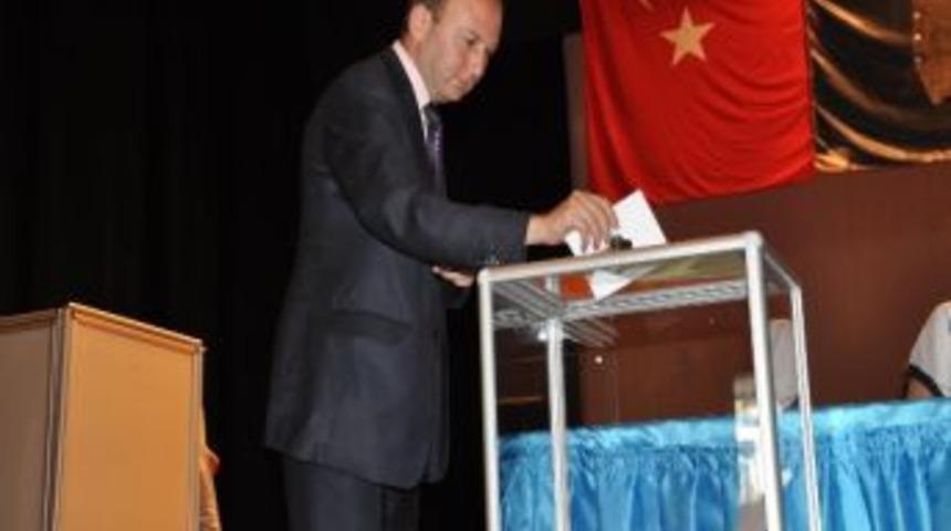 A&ccedil;&uuml;&rsquo;de Rekt&ouml;rl&uuml;k Se&ccedil;imi