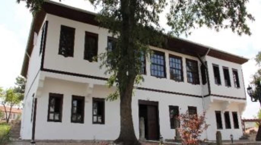 Dulkadiroğluları Konağı Hitit &Uuml;niversitesi&rsquo;ne Devredildi