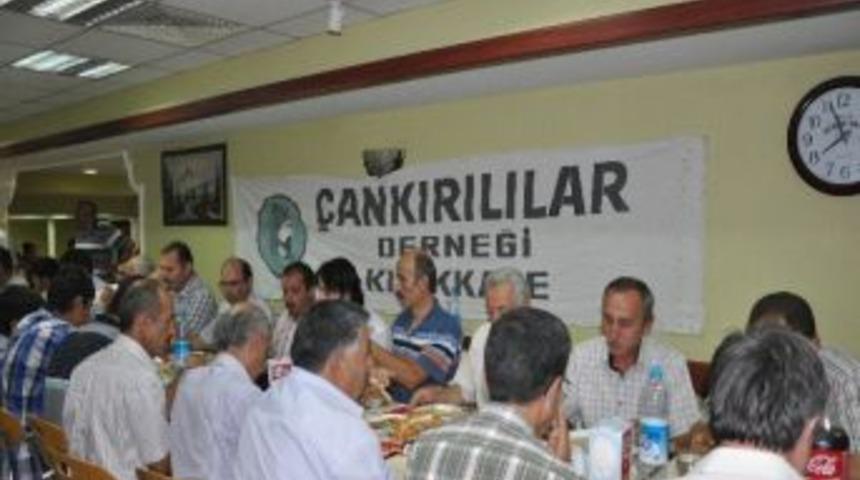 &Ccedil;ankırılılar Derneği &Uuml;yeleri İftar Yemeğinde Biraraya Geldi