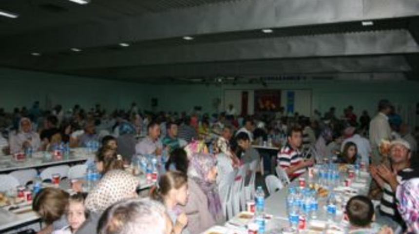 İznik Bal-G&ouml;&ccedil;&rsquo;ten G&ouml;rkemli İftar