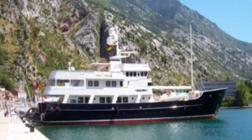 D&uuml;nyanın En Zengin 15. Adamı Kuşadası&rsquo;nda