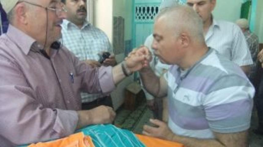 K&uuml;tahyalılar Sakal-ı Şerif'i G&ouml;rmek İ&ccedil;in Camilere Akın Etti