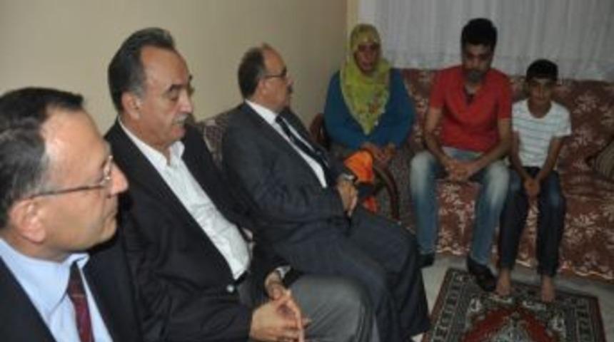 Başbakan Yardımcısı Atalay, Şehit Ailesini Ziyaret Etti
