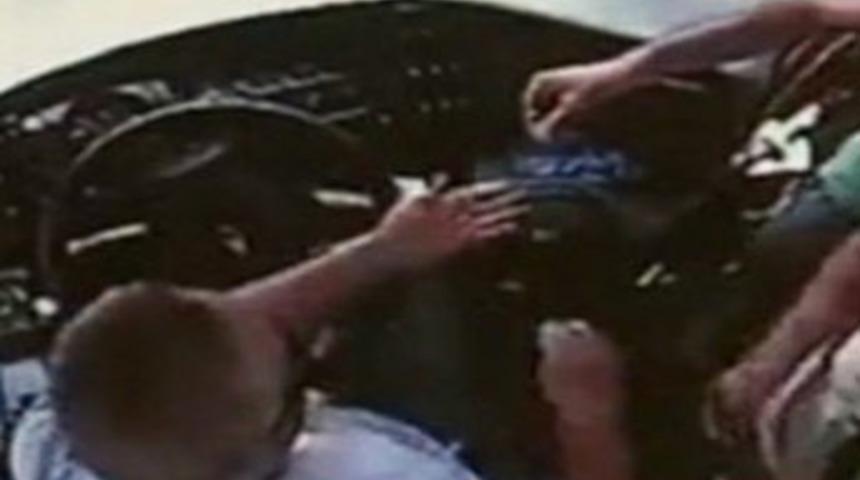 Otob&uuml;s&uuml; şof&ouml;r&uuml;n&uuml; b&ouml;yle soydular