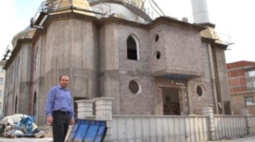 Niğde&rsquo;nin En B&uuml;y&uuml;k Camiisi Kendirli Camii Yapımı Hızla İlerliyor