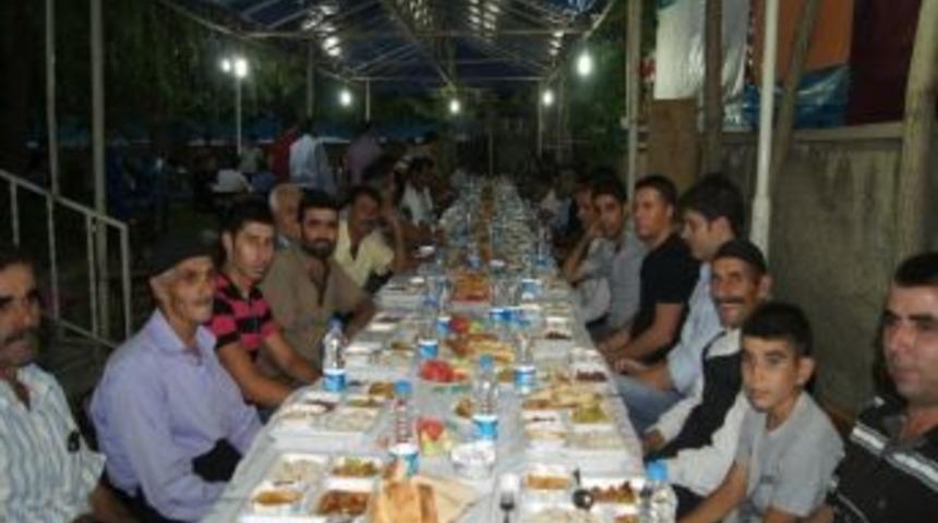 Gen&ccedil; Kaymakamı Şehit Ve Gazi Aileleri İle İftarda Buluştu