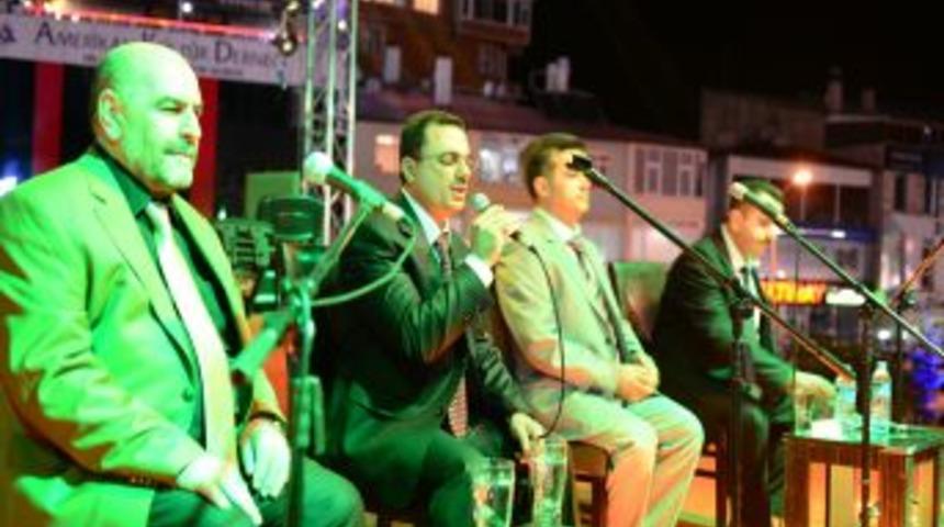 Yakutiye Kent Meydanı'nda D&uuml;nyaca &Uuml;nl&uuml; Hafızlar Dua Etti