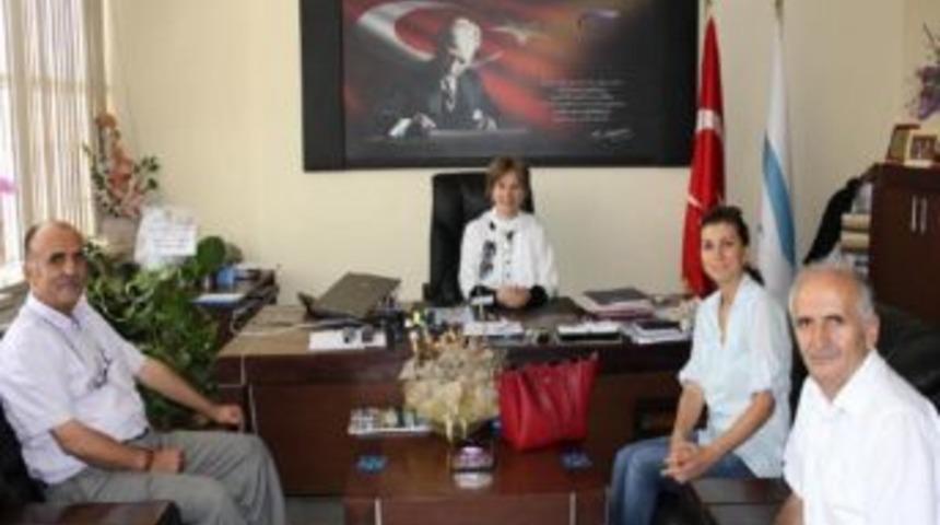 Sgk İl M&uuml;d&uuml;r&uuml; Nurten Canbasoğlu&rsquo;na Ziyaretler S&uuml;r&uuml;yor