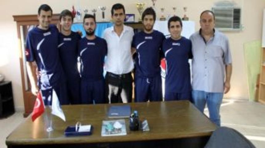 &Ccedil;an Termikspor'da 5 İmza