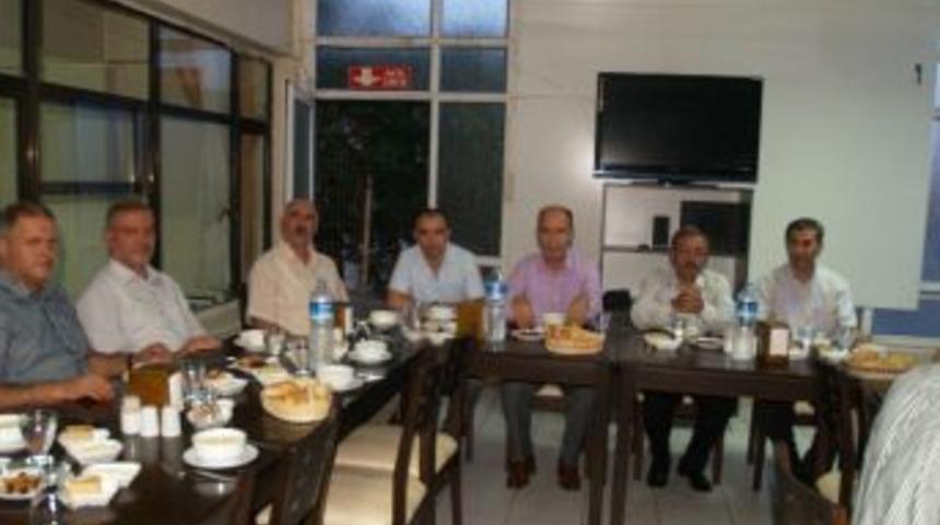 İftar Yemeğiyle Veda Ettiler