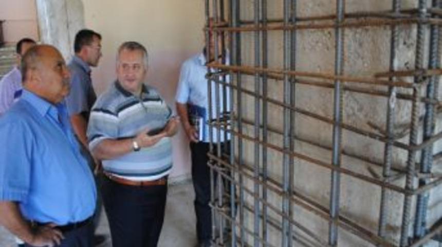 Ak Parti Milletvekili İbrahim Korkmaz Okulları Gezdi