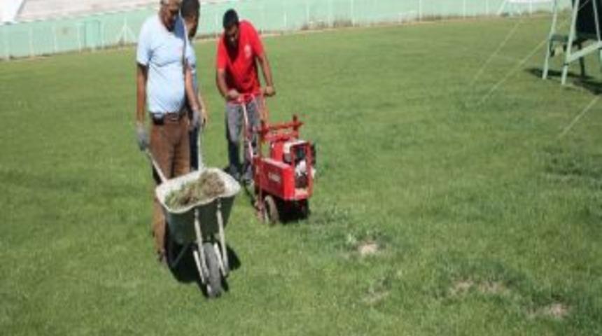 Aksaray&rsquo;da Futbol Sahaları Bakıma Alındı