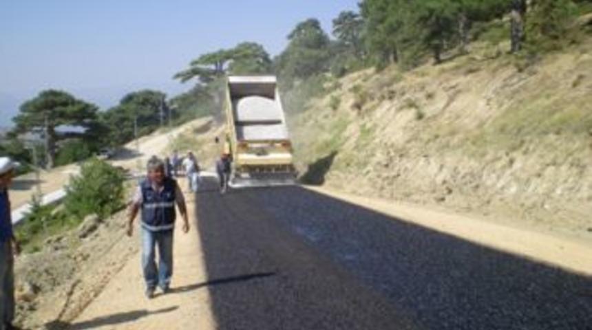 Sertavul Yaylasında Asfalt &Ccedil;alışması