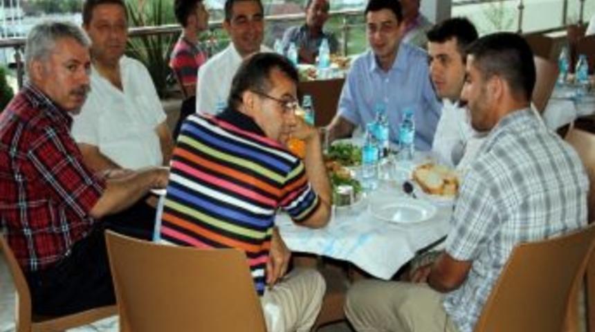 Ak Parti Bartın'da İftar Yemeği
