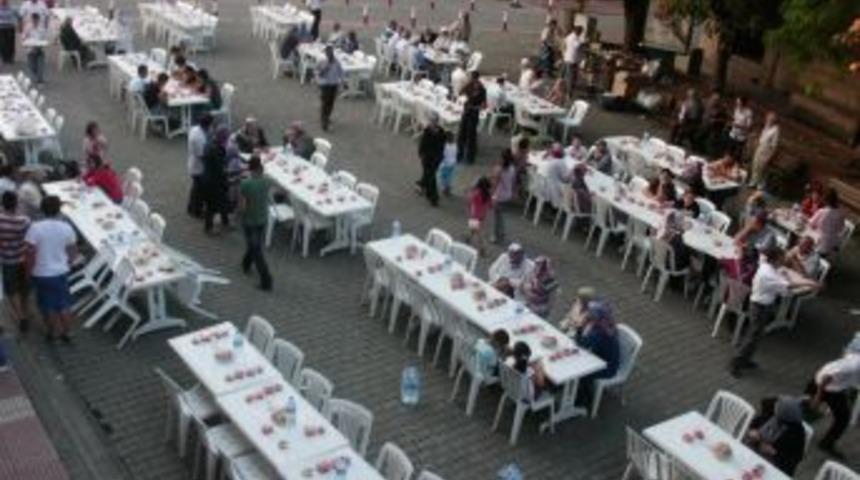 Kadir Gecesinde 750 kişilik iftar
