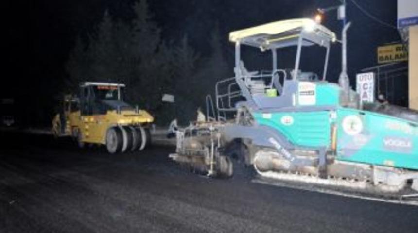 Şehitkamil Belediyesi'nden Asfaltta Gece Operasyonu