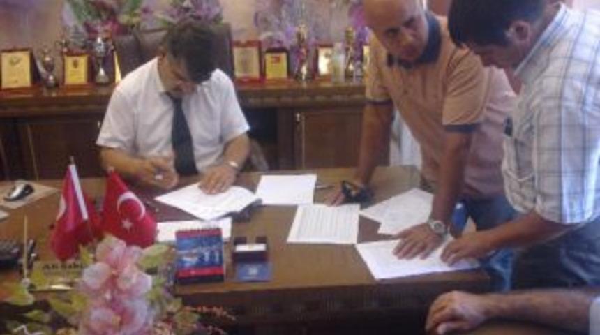 Sulakyurt'ta Su Ve Kanalizasyon Boruları Değiştiriliyor