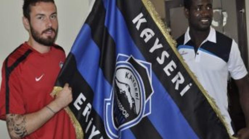 Erciyesspor İki Futbolcuyla Anlaştı