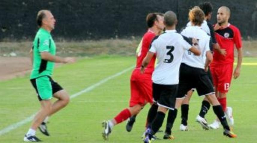 Nazilli Belediyespor'da 3 Futbolcuya Disiplin Cezası