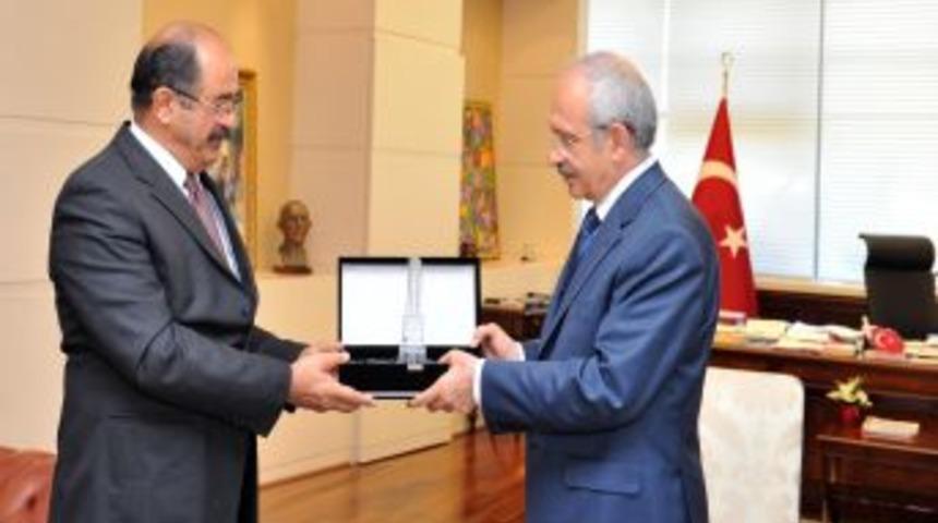 CHP Genel Başkanı Kılı&ccedil;daroğlu'na Erbil Daveti