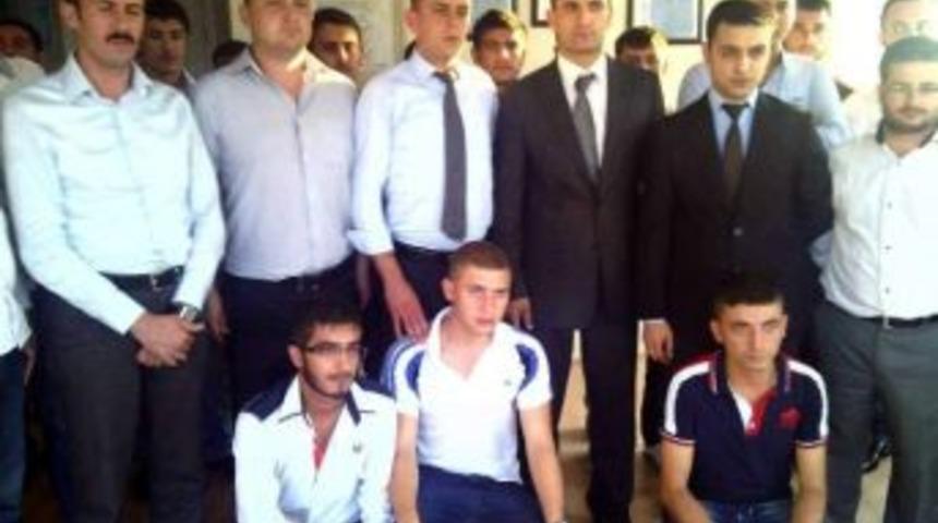 Balıkesir &Uuml;lk&uuml; Ocaklarında Bayrak Değişimi