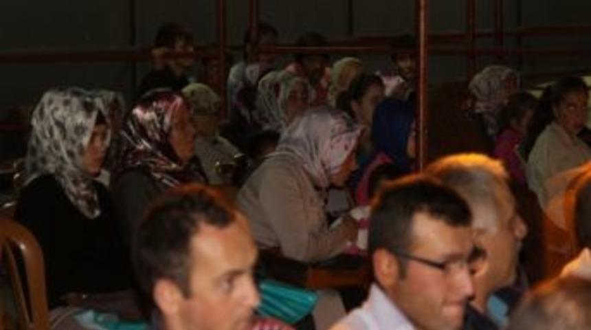 İftar &Ccedil;adırında G&uuml;l Bah&ccedil;esi