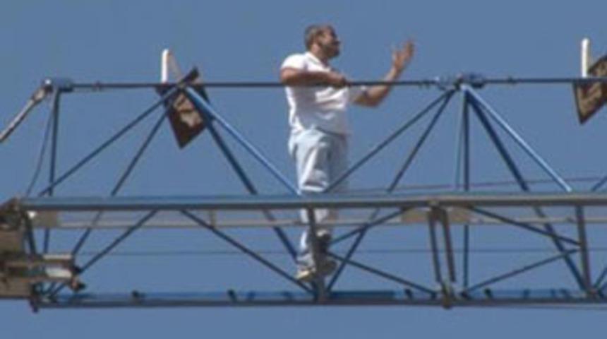 Parayı g&ouml;r&uuml;nce intihardan vazge&ccedil;ti