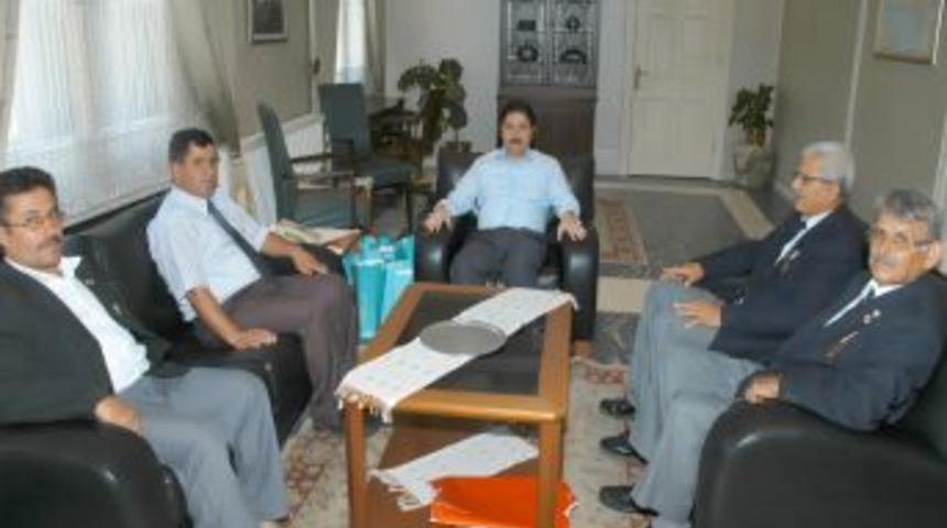 Fethiye Şehit Aileleri Derneği Muğla Valisi Şahin&rsquo;i Ziyaret Etti