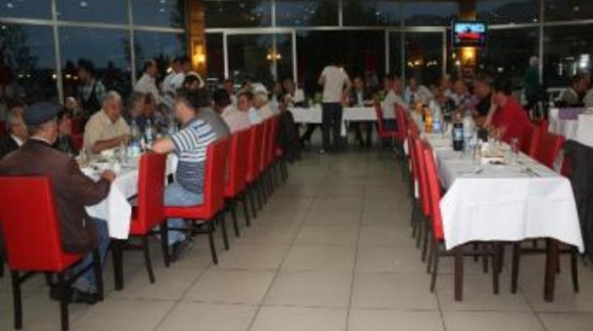 G&ouml;rele&rsquo;de Muhtarlara Ve Basına İftar