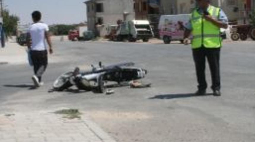 Karaman&rsquo;da Trafik Kazası: 2 Yaralı