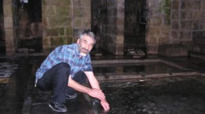 Kasteller Turistlerin İlgisini &Ccedil;ekiyor