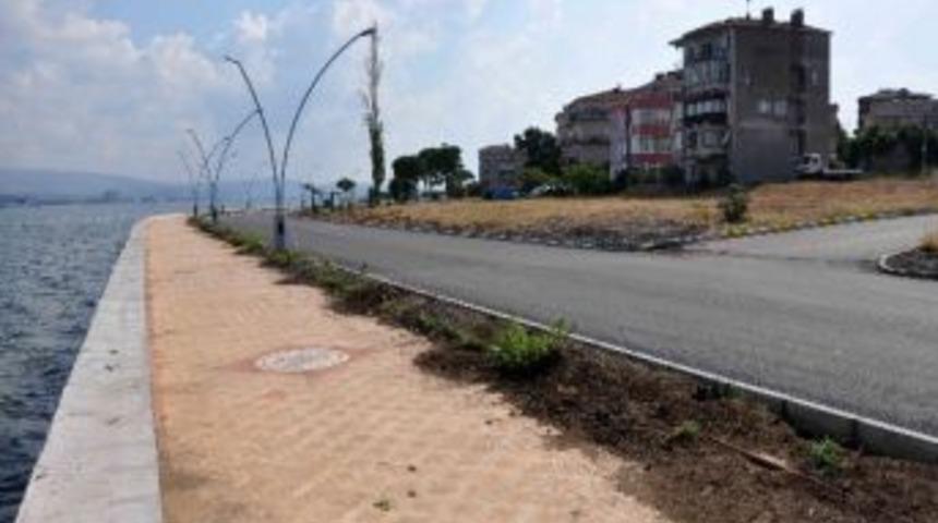 B&uuml;y&uuml;kşehir Belediyesi Y&uuml;zbaşılar Caddesini Asfaltladı