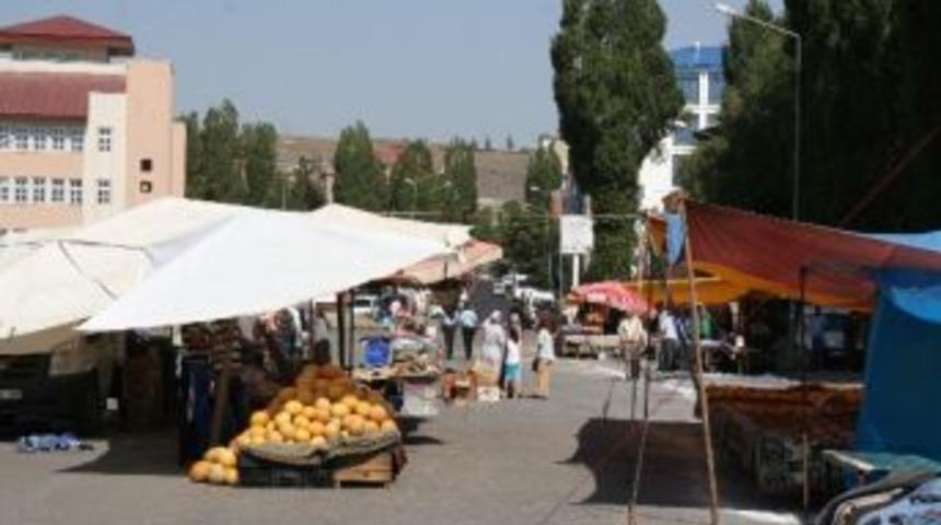 Kars&rsquo;ta Bayram Pazarı Kuruldu