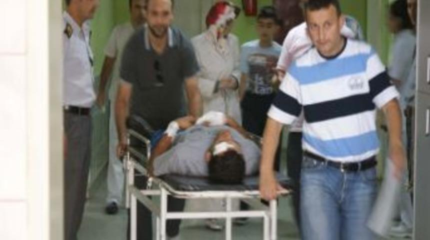 &Ccedil;alıştığı Makinenin &Uuml;zerinden D&uuml;şt&uuml;