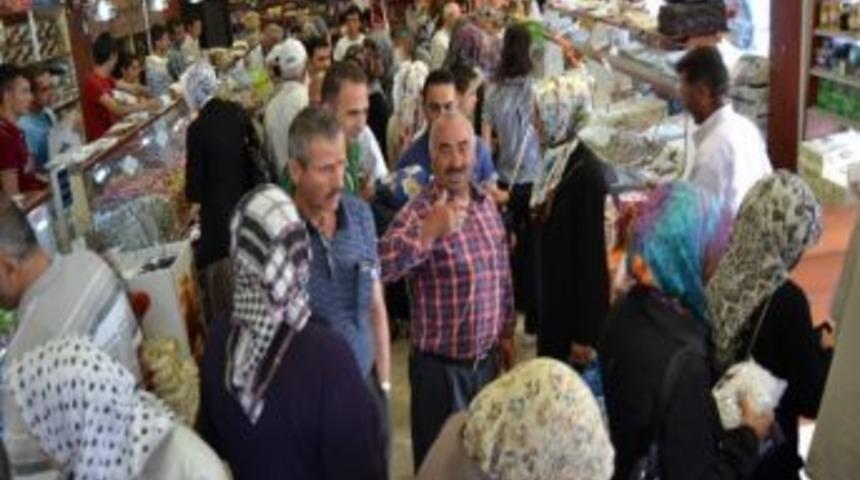 Vatandaşları Şeker Telaşı Sardı