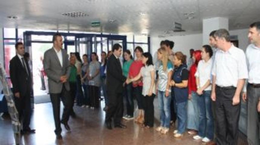 Vali Şahin&rsquo;den D&uuml;zce Belediyesine Veda Ziyareti