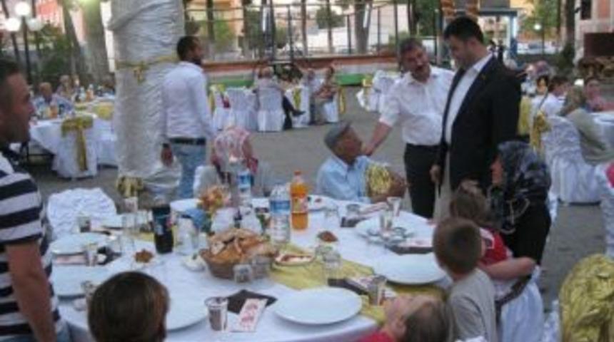 Saruhanlı&rsquo;daki Şehit Ve Gazi Aileleri İftara &Ccedil;ağrıldı
