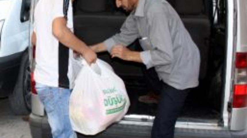 D&uuml;ş&uuml;nce-der'den 130 Aileye Gıda Yardımı