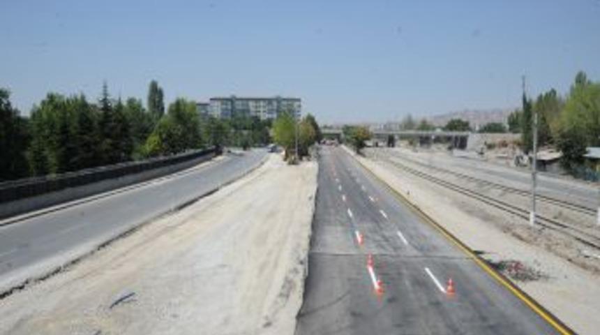 Celal Bayar Bulvarı Trafiğe A&ccedil;ılıyor