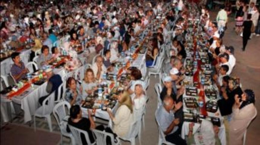 Borusan&rsquo;dan İftar Sofrası