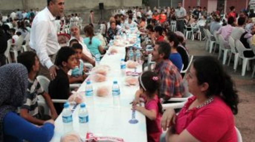 Pamuk: "halkımıza Hizmet Etmek Zahmet Değil, Şereftir"