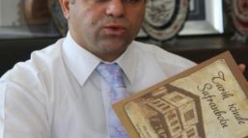 Başkan Aksoy, 3 Yeni Kitap Tanıttı